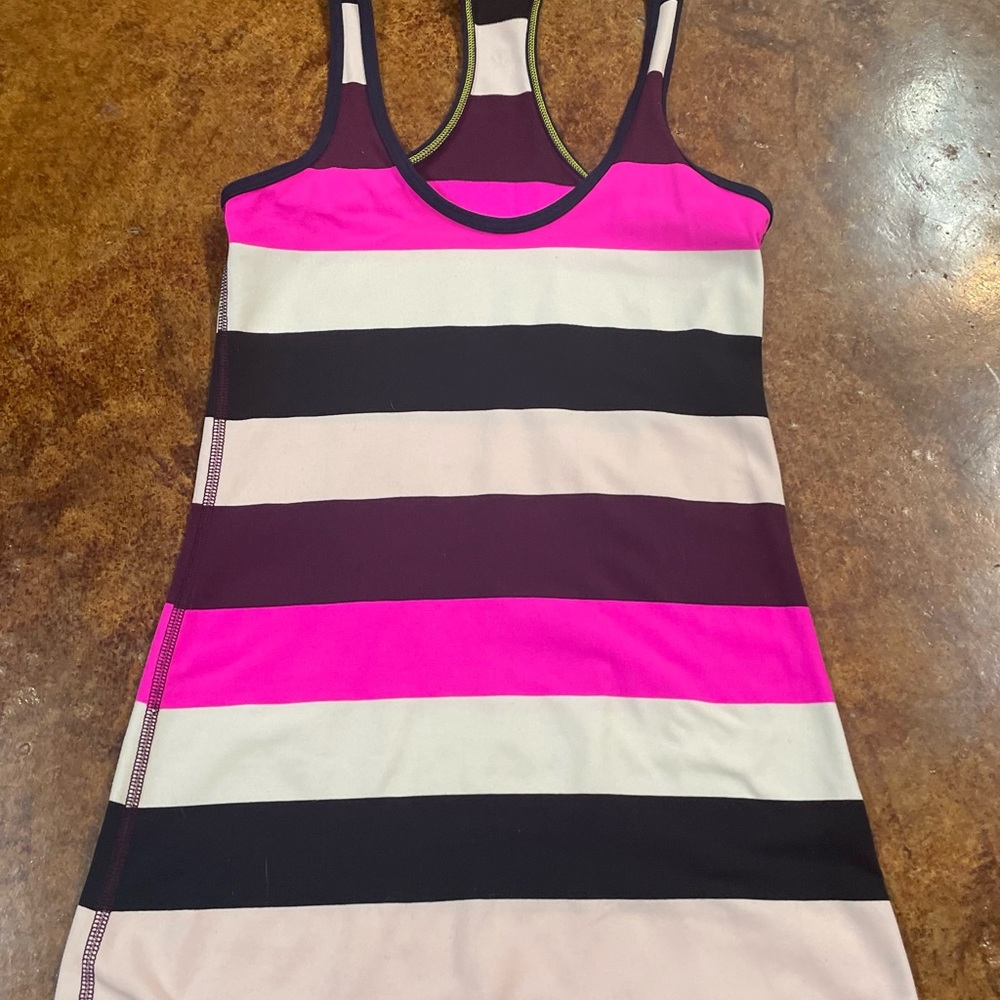 Lululemon razorback tank XS